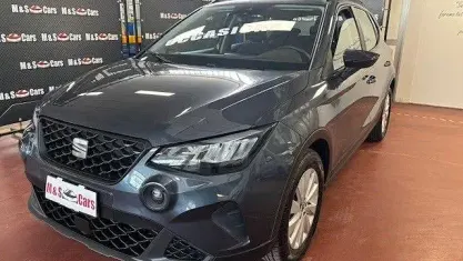 Usata Seat Arona Style 95 CV (69 kW) 2023 Grigio SUV