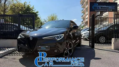 Begagnad Alfa Romeo Stelvio Veloce 210 HK (154 kW) 2022 Svart SUV