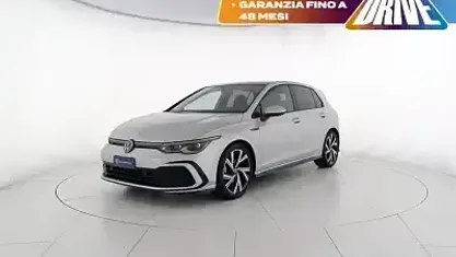 Usata VW Golf VIII R-line 150 CV (110 kW) 2020 Argento metallizzato Berlina