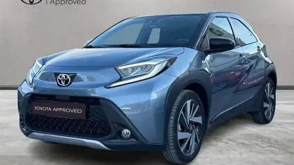 Usata Toyota Aygo X Lounge 72 CV (52 kW) 2025 Nero SUV