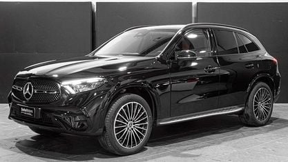 Uusi Mercedes GLC300e Advanced 197 HP (144 kW) 2026 Musta Katumaasturi