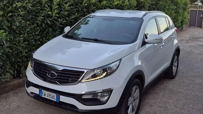 Nessuno(met.) Usata 2011 Kia Sportage SUV | 3999 € (Super prezzo)