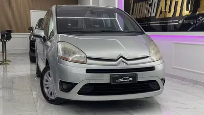 Begagnad Citroën C4 Picasso Elegance 109 HK (80 kW) 2009 Grå Minibuss