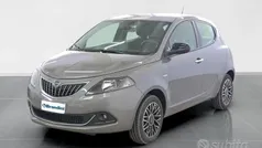 Grigio pietra Usata 2024 Lancia Ypsilon S Due volumi | 14.700 € (Buon prezzo)