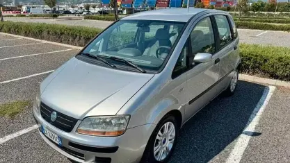Usata Fiat Idea Dynamic 69 CV (50 kW) 2005 Argento Monovolume