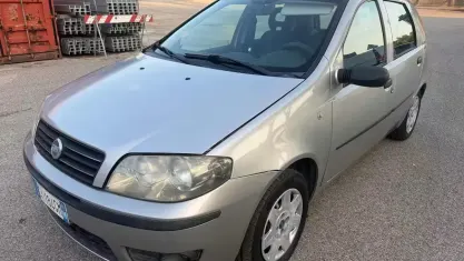 Usata Fiat Punto Active 60 CV (44 kW) 2005 Grigio Utilitaria