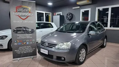 Usata VW Golf V 101 CV (74 kW) 2007 Grigio Berlina