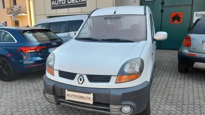 Usata Renault Kangoo 84 CV (61 kW) 2004 Bianco Monovolume
