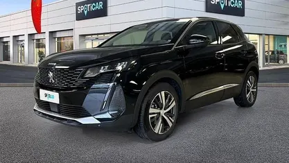 Usata 2022 Peugeot 3008 Allure SUV | 22.450 € (Buon prezzo)