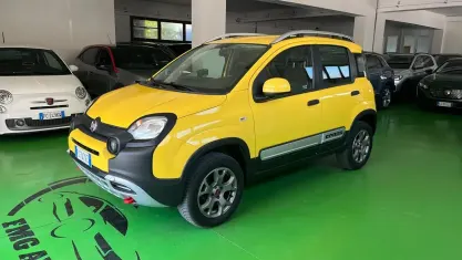 Usata Fiat Panda Cross Cross 86 CV (63 kW) 2019 Giallo Utilitaria