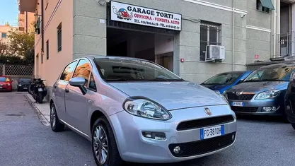 Usata Fiat Punto Lounge 69 CV (50 kW) 2016 Grigio Utilitaria