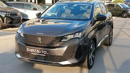 Usata Peugeot 3008 Allure 131 CV (96 kW) 2021 Grigio platinum metallizzato SUV