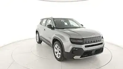Usata Jeep Avenger Altitude 101 CV (74 kW) 2025 Beige SUV