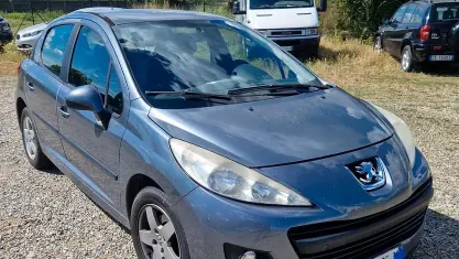 Usata Peugeot 207 Sport 73 CV (53 kW) 2009 Grigio Berlina