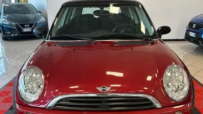 Usata Mini One D Seven 88 CV (64 kW) 2006 Rosso Utilitaria
