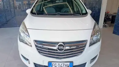 Usata Opel Meriva 101 CV (74 kW) 2017 Bianco Monovolume