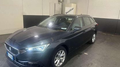 Usado Seat Leon Business 90 CV (66 kW) 2022 Azul Familiar
