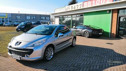 Usata Peugeot 207 CC 120 CV (88 kW) 2008 Grigio Cabrio