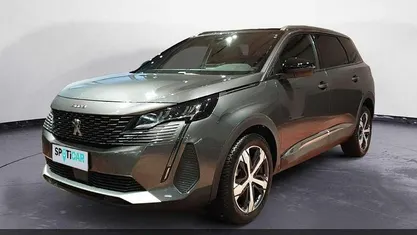 Usata 2024 Peugeot 5008 Allure SUV | 28.900 € (Buon prezzo)