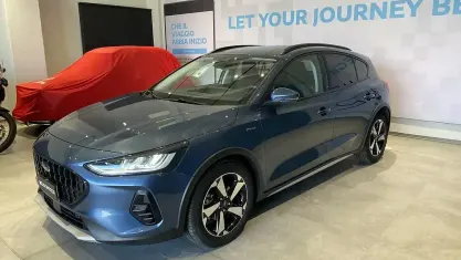 Usata Ford Focus Active 116 CV (85 kW) 2023 Blu SUV