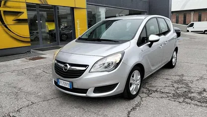 Usata Opel Meriva 120 CV (88 kW) 2017 Monovolume