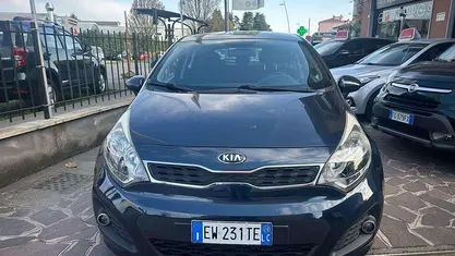 Usata Kia Rio Active 86 CV (63 kW) 2014 Berlina