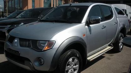 Occasion Mitsubishi L200 Intense 137 ch (100 kW) 2011 Gris Pick-up