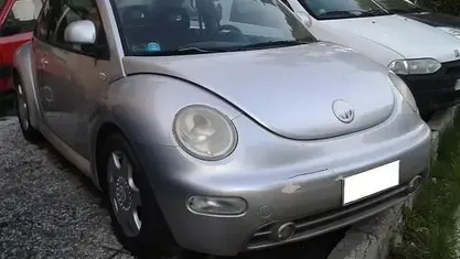 Usata VW New Beetle 90 CV (66 kW) 1999 Utilitaria