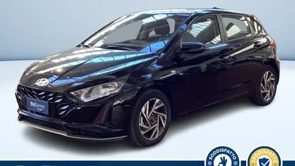Usata Hyundai i20 101 CV (74 kW) 2024 Nero metallizzato Monovolume