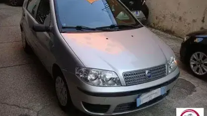 Usata Fiat Punto Classica 60 CV (44 kW) 2007 Argento Utilitaria