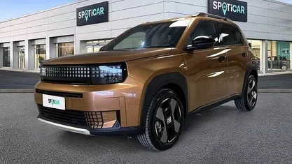 Usata Fiat Grande Panda La Prima 110 CV (80 kW) 2025 Marrone Utilitaria