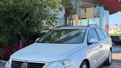 Usata VW Passat Comfortline 140 CV (102 kW) 2008 Grigio Station wagon