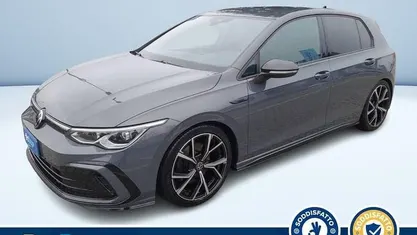 Grigio metallizzato Usata 2021 VW Golf VIII R-line Tre volumi | 28.200 € (Molto cara)