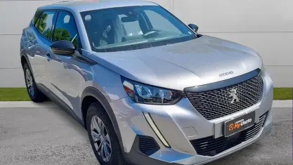 Usata Peugeot 2008 Active 100 CV (73 kW) 2023 Grigio artense SUV