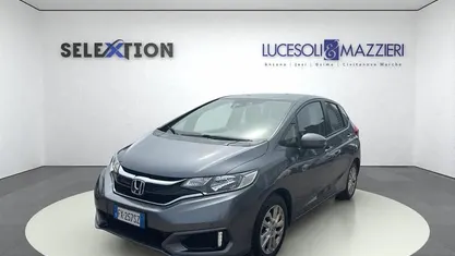 Grigio Usata 2019 Honda Jazz Comfort Due volumi | 17.300 € (Molto cara)