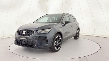 Neu Seat Arona Black Edition 95 PS (69 kW) 2026 Grau SUV