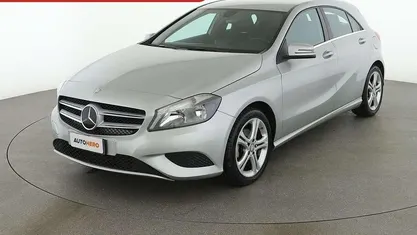 Usata Mercedes A180 110 CV (80 kW) 2015 Berlina
