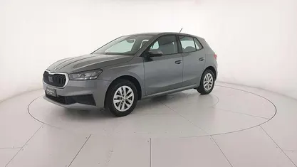 Usata Skoda Fabia Ambition 65 CV (47 kW) 2023 Grigio graphite metallizzato Utilitaria