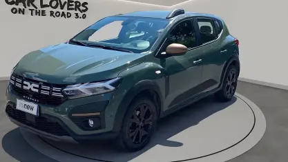 Usata Dacia Sandero Extreme 101 CV (74 kW) 2023 Lichen kaki Utilitaria