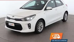 Bianco Usata 2019 Kia Rio Tre volumi | 9799 € (Buon prezzo)