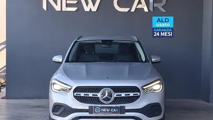 Usata Mercedes GLA180 Business 116 CV (85 kW) 2022 Grigio SUV