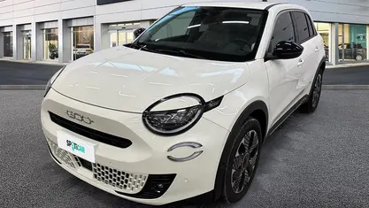 Usata Fiat 600 La Prima 110 CV (80 kW) 2025 Bianco SUV