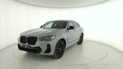 Begagnad BMW X4 M Sport 190 HK (139 kW) 2023 Grå SUV