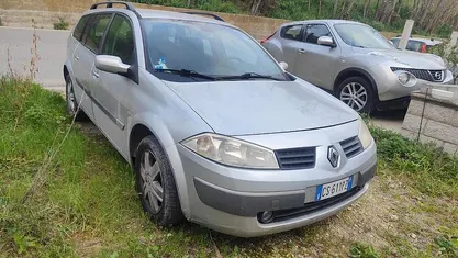 Usata Renault Mégane GrandTour Luxe 101 CV (74 kW) 2004 Grigio Station wagon