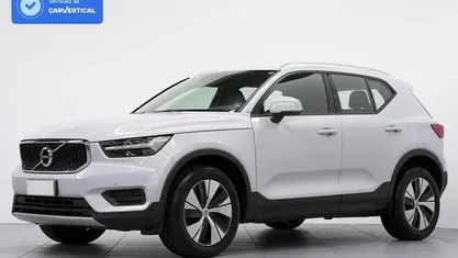 Usata Volvo XC40 Business Edition 150 CV (110 kW) 2020 Grigio SUV