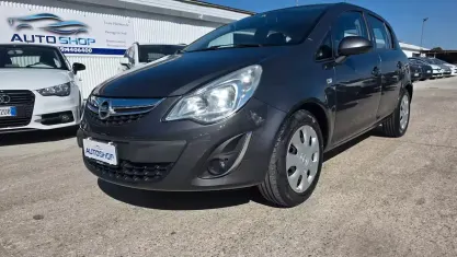 Usata Opel Corsa 86 CV (63 kW) 2012 Grigio Utilitaria