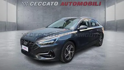 Grigio Usata 2023 Hyundai i30 Prime Station wagon | 13.195 € (Buon prezzo)
