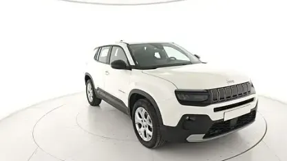Usata Jeep Avenger Altitude 101 CV (74 kW) 2025 Bianco SUV