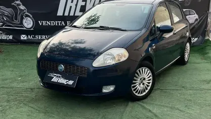 Usata Fiat Grande Punto Active 65 CV (47 kW) 2007 Bluazzurro Utilitaria