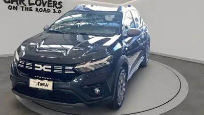 Begagnad Dacia Sandero Expression 101 HK (74 kW) 2023 Grå Halvkombi